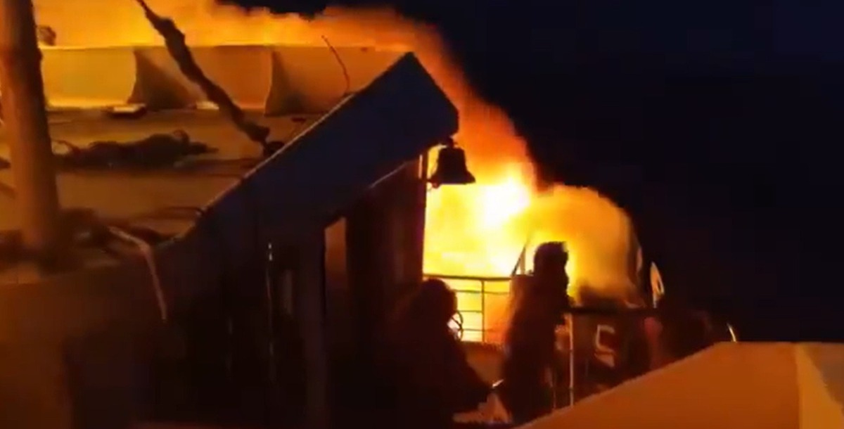Ferry se incendia en Filipinas; reportan cinco muertos y 87 desaparecidos