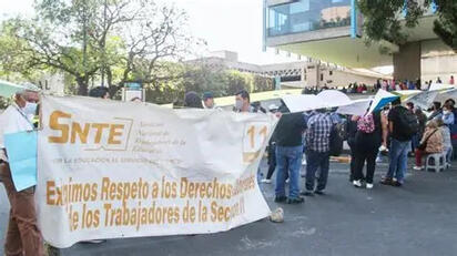 Trabajadores del SNTE denuncian desabasto y falta de personal en ISSSTE Guerrero