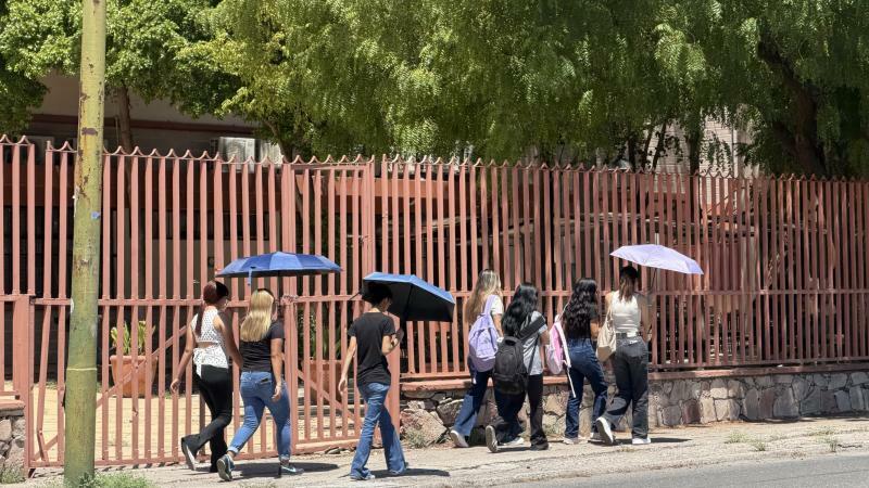 Calor extremo obliga a suspender clases presenciales en Baja California
