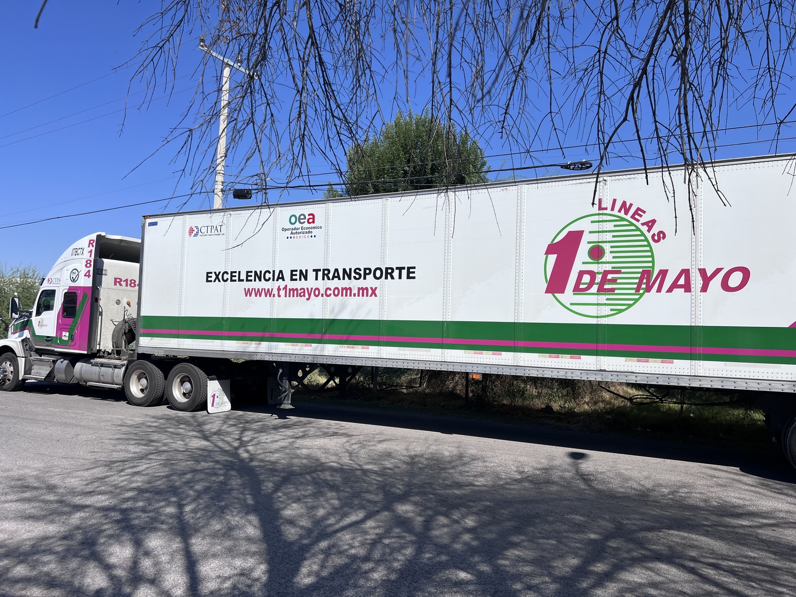 Hallan tres kilos de metanfetamina ocultos en extintor de tráiler de la línea 1 de Mayo en la Federal 57 