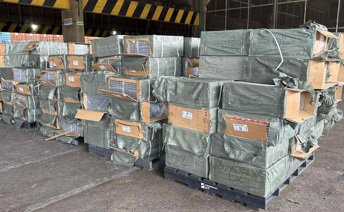 Aseguran más de 8 millones de cigarros apócrifos que pretendían ingresar por Lázaro Cárdenas, Michoacán