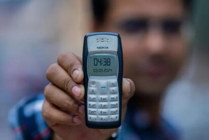 El Nokia 1100 mantiene su fama por resistencia y autonomía