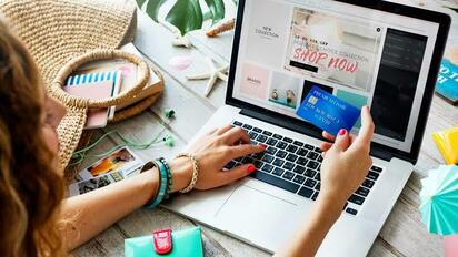 Monreal propone transparentar precios en compras por internet