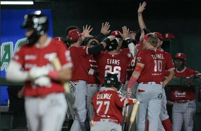 Toros gana un juegazo y se adelanta en la Serie del Rey