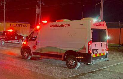 Joven es agredido a navajazos durante una riña en Piedras Negras