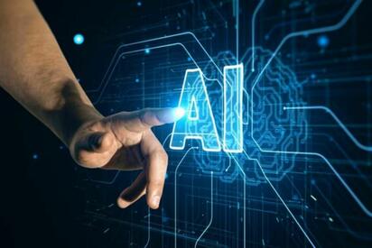 Anthropic y OpenAI plantearon moderar el desarrollo de la IA y permitir auditorías externas ante posibles riesgos de ciberseguridad y descontrol tecnológico.