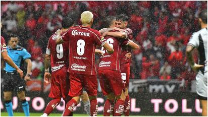 Los Diablos Rojos vencen 5-2 al Atlas en el Nemesio Diez