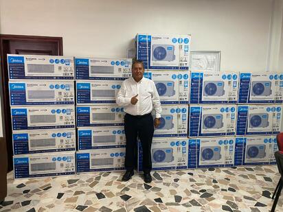 Óscar Ríos anuncia entrega de minisplits para escuelas de San Juan