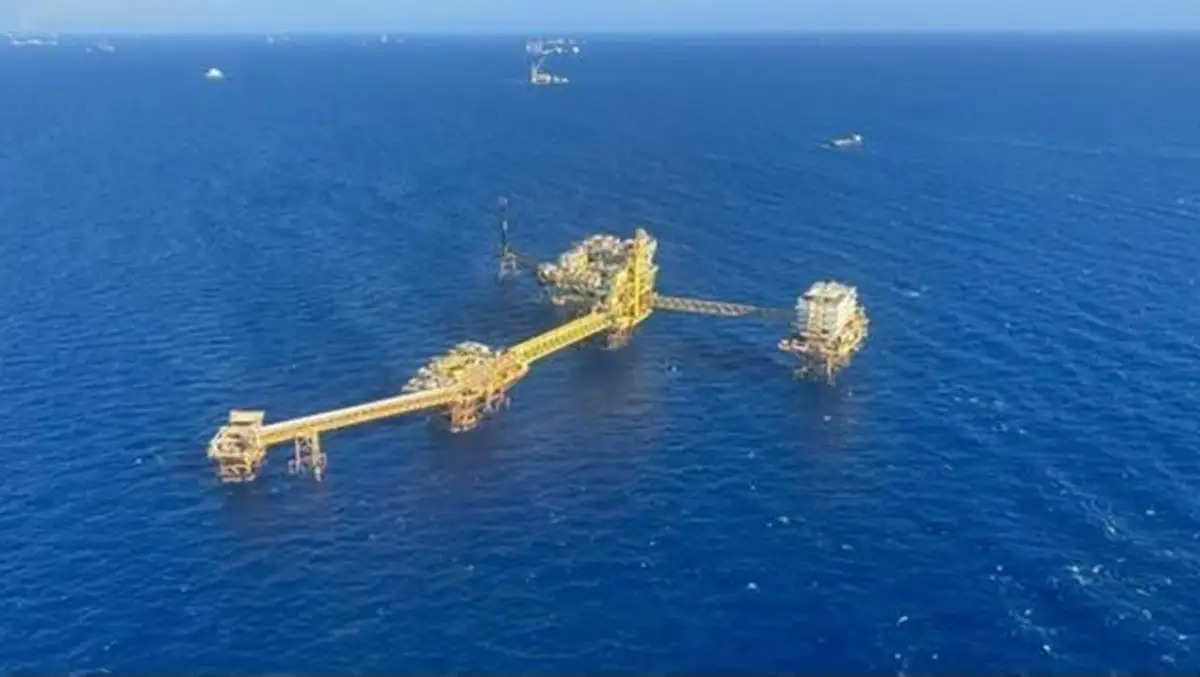 Pemex atiende fuga de crudo en ducto marino de Ek-Balam