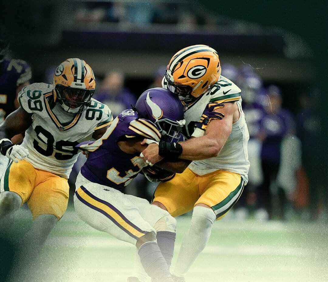 Vikings remontan y arrollan a Packers en el último cuarto