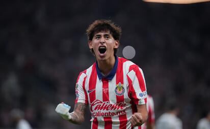 Aquí está el líder; Guadalajara golea a los Pumas