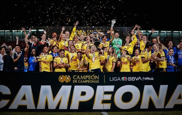 Las campeonas quieren volver a levantar el título