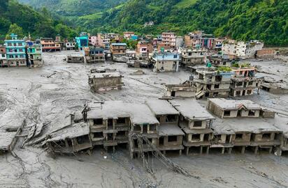 Avalancha golpeó a Nepal en solo 7 minutos: avanzó hasta el Tíbet y creó 2 enormes lagos temporales