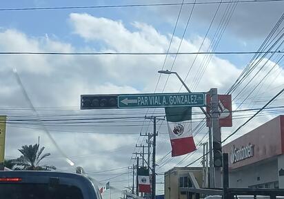 Piedras Negras, Coahuila.– Diferentes avenidas de Piedras Negras han registrado fallas en el funcionamiento de los semáforos, situación que ha generado