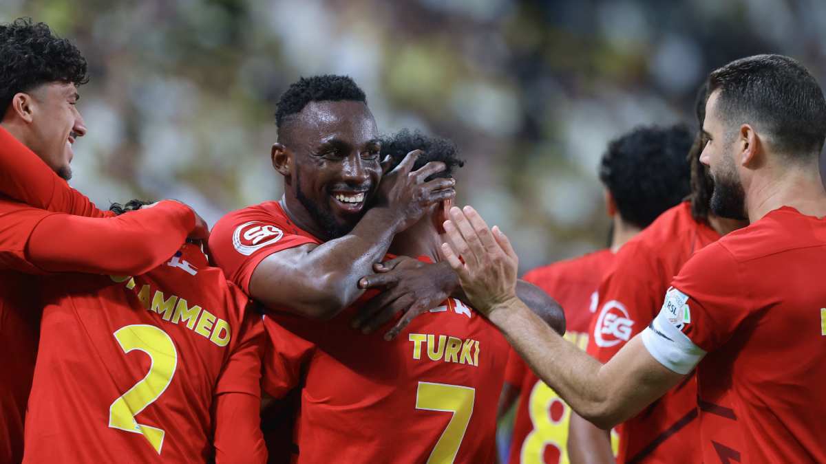 Julián Quiñones marca en debut del Al Qadisiya en Champions de Asia