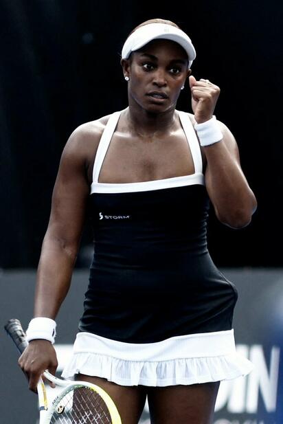 Sloane Stephens avanza en Guadalajara Open tras vencer a Carole Monnet