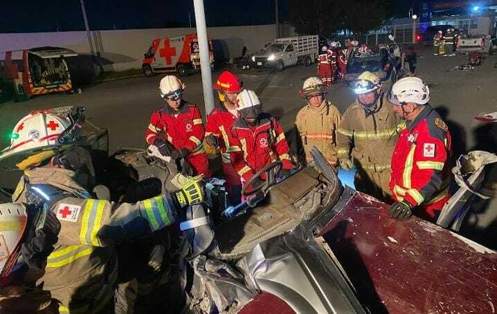 Fortalecen paramédicos de Cruz Roja Monclova preparación en extracción vehicular