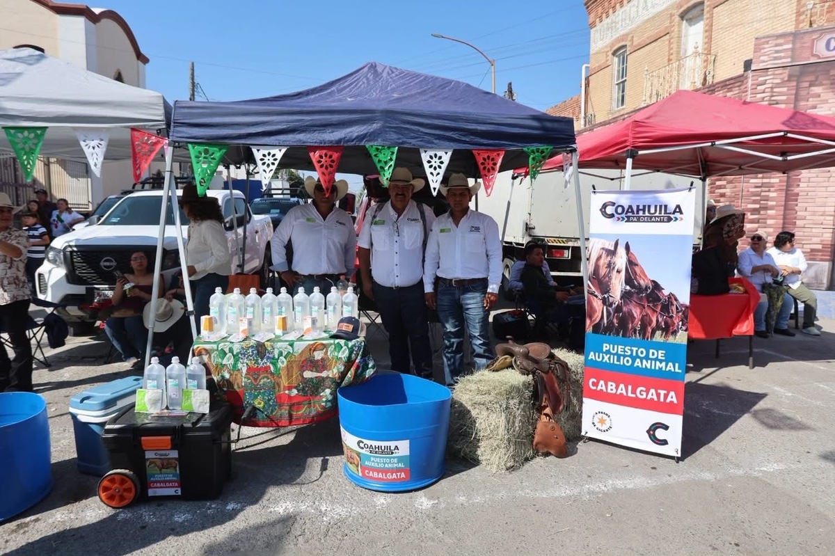 Vigilan salud y bienestar de caballos durante Cabalgata Sabinas 2026