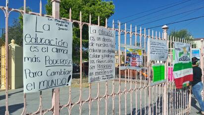 Primaria de Frontera se queda sin luz y se van a clases en línea