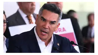 Alito Moreno destapa a su carta principal para Guerrero y arremete contra Morena