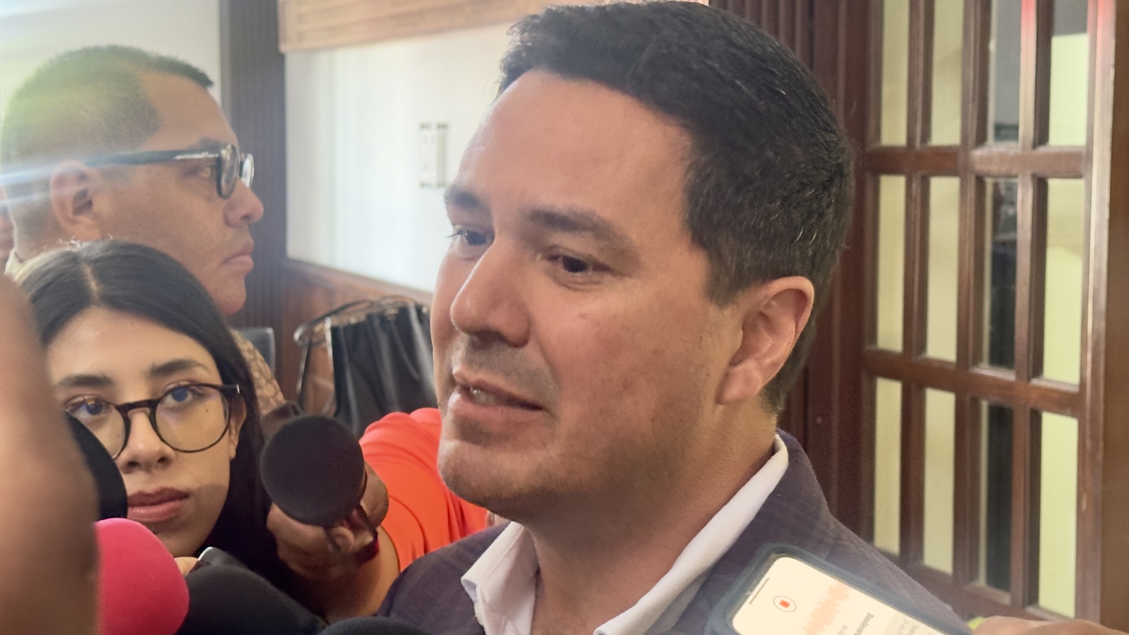 Movilidad: Coparmex y legisladores afirman que el retiro confirma riesgos para la actividad económica regional.
