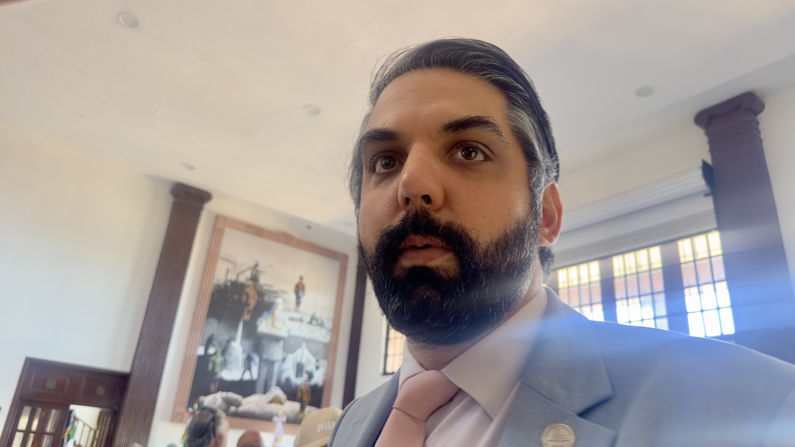 Movilidad: Coparmex y legisladores afirman que el retiro confirma riesgos para la actividad económica regional.