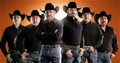Del Grito a “¿Y todo para qué?”: Intocable pone a bailar al Zócalo