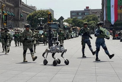 Ejército presenta a Xólotl, robot especializado en detectar explosivos