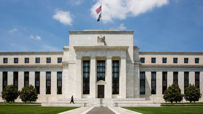 Fed sube su tasa de interés a un rango de 3.75% a 4%