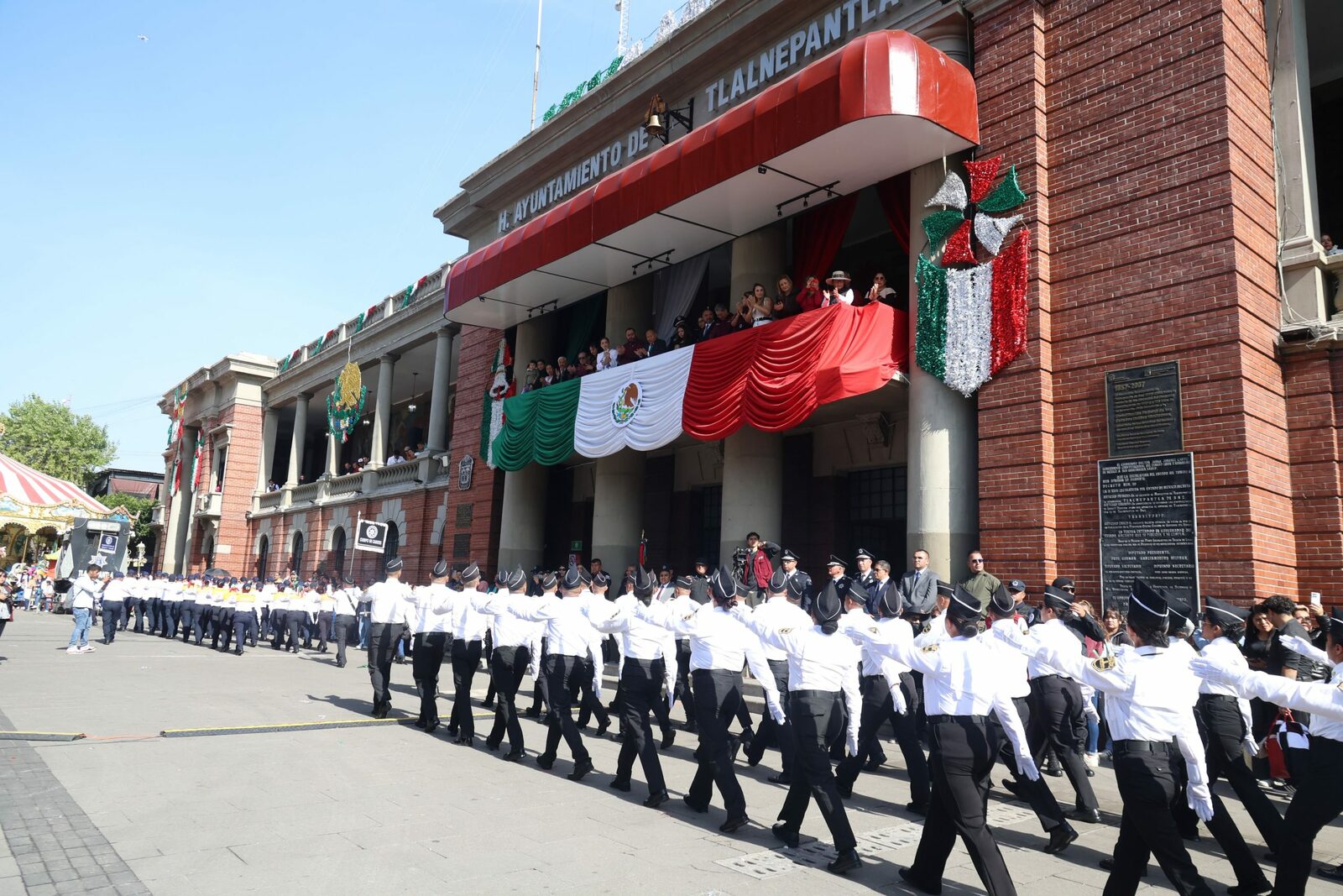 “La fortaleza está en su gente”: mensaje de Sedena durante el desfile
