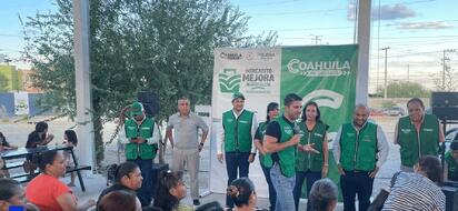 Familias aprovechan descuentos en el regreso del Mercadito Mejora a Piedras Negras