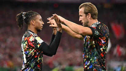 Bayern Múnich golea 7-0 al Unión Berlín con triplete de Olise y doblete de Kane