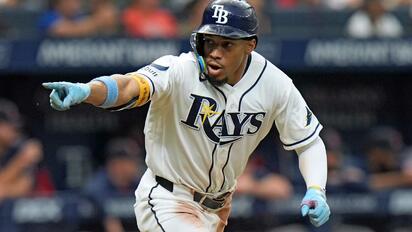 Rays vencen 2-1 a Medias Rojas con hit de oro de Richie Palacios