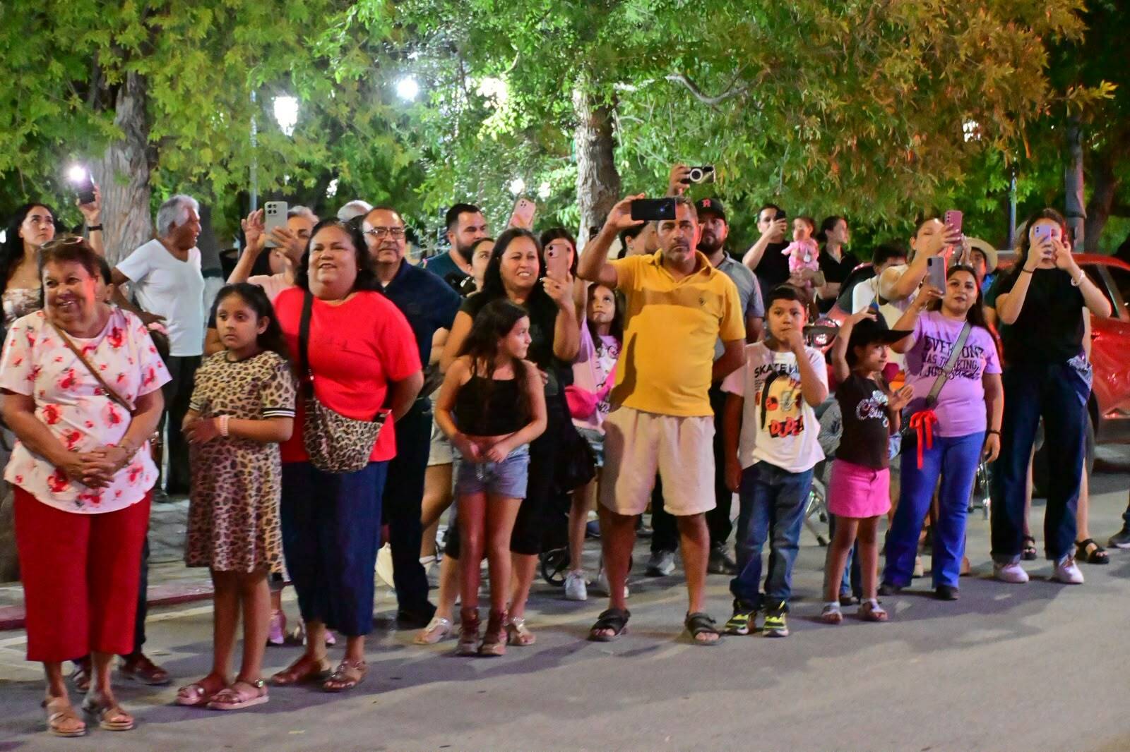 región: Cientos de familias disfrutaron de este nuevo evento ecuestre