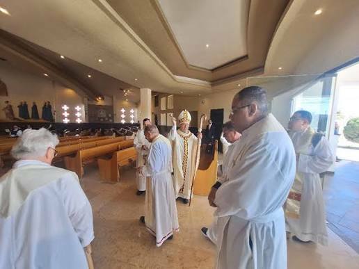 Sacerdotes Sacerdotes