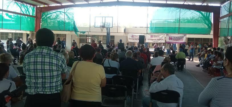 Sheinbaum garantiza programas sociales; "no son para comprar votos"