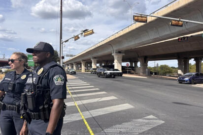 Un migrante venezolano resultó herido durante un operativo de ICE en Austin, mientras las autoridades investigan las circunstancias del tiroteo.  El Gobierno