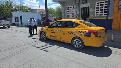 Quinta rueda y taxi protagonizan choque en la Chinameca
