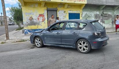 Adolescente provoca choque y deja lesionada a conductora en Monclova