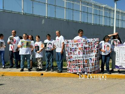 Las familias realizarán acciones similares en los centros penitenciarios varonil y femenil de Piedras Negras.  Colectivos de búsqueda arribaron este martes