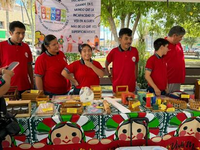 Sosa Rubio señaló que los espacios de venta se mantienen de manera constante.  El DIF Monclova mantiene de manera permanente espacios para que jóvenes