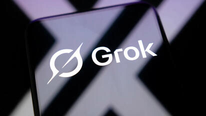 Grok 4.7 llega con mejoras en programación, análisis legal e ingeniería