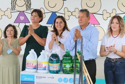 Educación recibe impulso de Manolo Jiménez y Óscar Ríos
