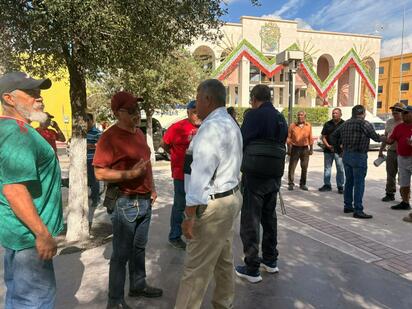 Cuarenta trabajadores viajarán a Ciudad de México para presenciar la subasta, aún sin garantía de venta.  Con esperanza, pero también con el temor de enfrentar