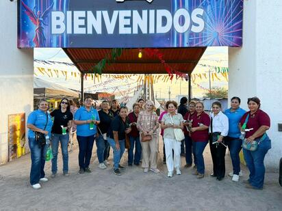 Chano Díaz gestiona juegos gratis en FeriExpo para niños discapacitados