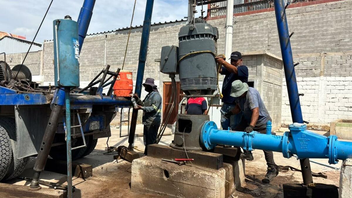 SIMAS Torreón atiende fallas en las bombas 82 y 2 para restablecer el suministro de agua potable