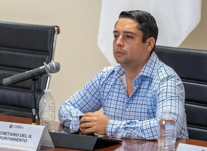 Regidor aclara alcance de propuesta para revisar facultades del alcalde