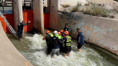 Bomberos fortalecen su preparación en aguas rápidas