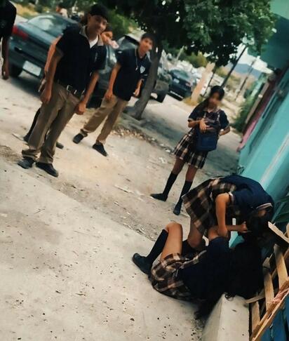 Riña entre estudiantes moviliza a policías en la Obrera Sur