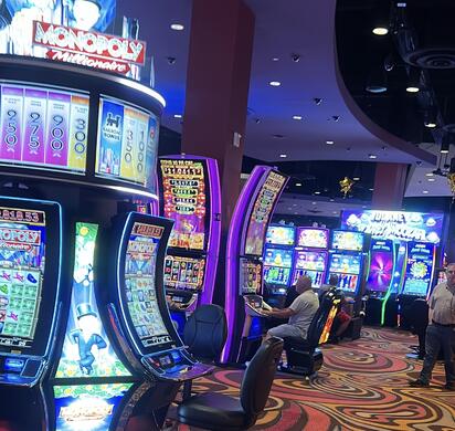 Apuestas deben hacerse con dinero disponible y sin comprometer el sueldo: economista